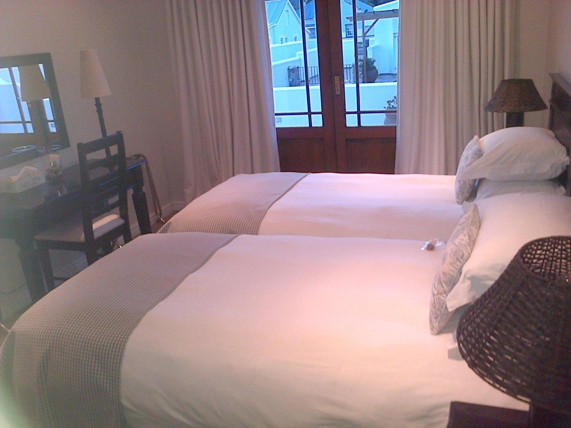 Pelagus Guest House Hermanus Oda fotoğraf