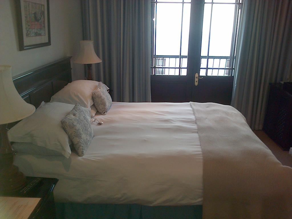 Pelagus Guest House Hermanus Oda fotoğraf